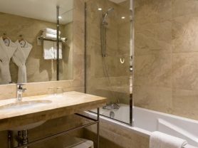 حجز فنادق وطيران