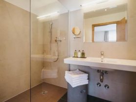 حجز فنادق وطيران