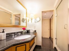 حجز فنادق وطيران