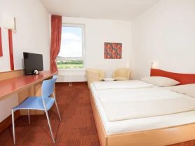 حجز فنادق وطيران