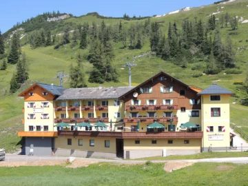 حجز فنادق وطيران