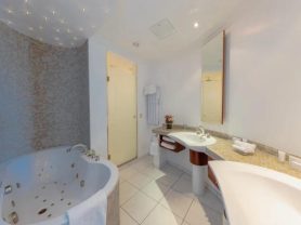 حجز فنادق وطيران