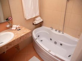 حجز فنادق وطيران