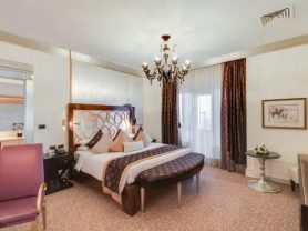 حجز فنادق وطيران