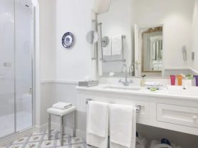 حجز فنادق وطيران