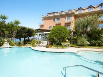 حجز فنادق وطيران