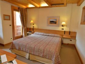 حجز فنادق وطيران