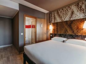 حجز فنادق وطيران