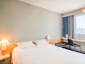 حجز فنادق وطيران