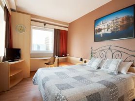 حجز فنادق وطيران