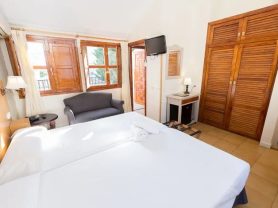 حجز فنادق وطيران