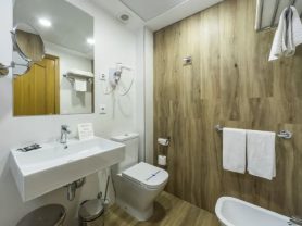 حجز فنادق وطيران