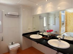 حجز فنادق وطيران