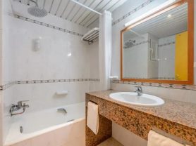 حجز فنادق وطيران