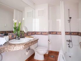 حجز فنادق وطيران