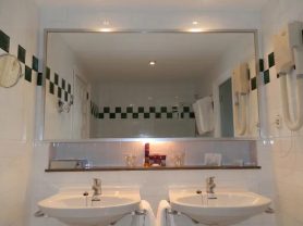 حجز فنادق وطيران