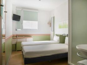 حجز فنادق وطيران