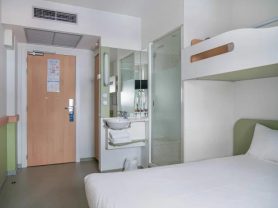 حجز فنادق وطيران