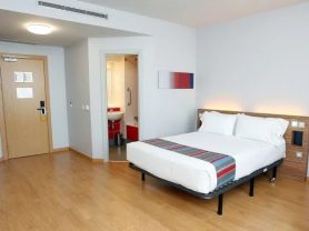 حجز فنادق وطيران