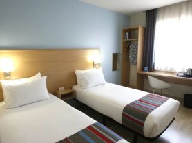 حجز فنادق وطيران