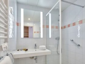 حجز فنادق وطيران