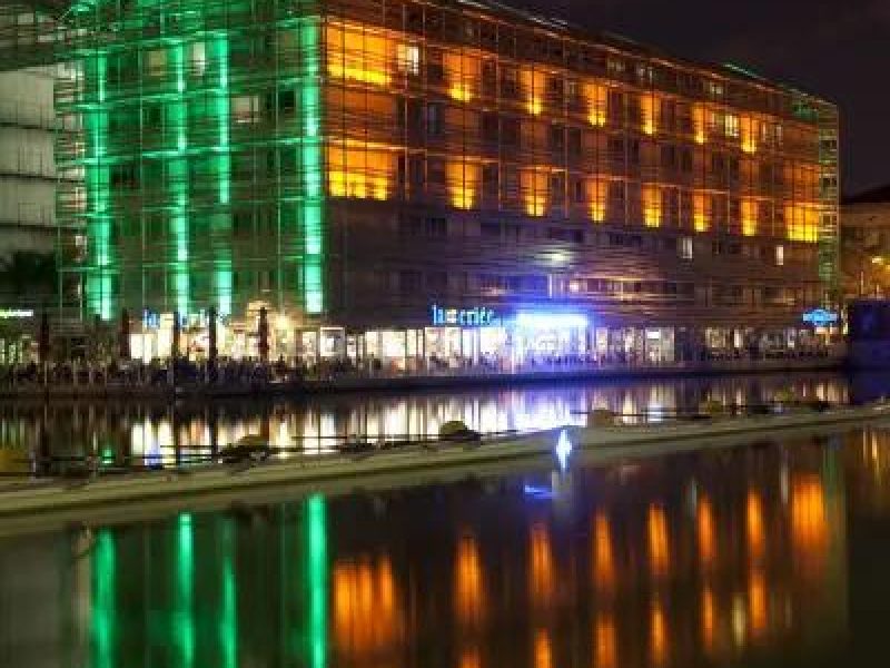 حجز فنادق وطيران