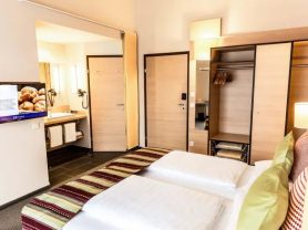 حجز فنادق وطيران