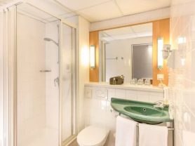 حجز فنادق وطيران