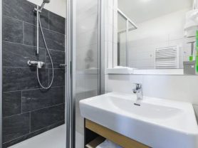 حجز فنادق وطيران