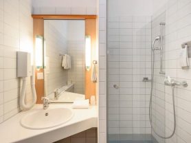 حجز فنادق وطيران