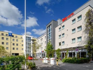 حجز فنادق وطيران