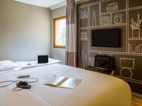 حجز فنادق وطيران