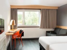 حجز فنادق وطيران