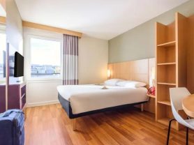 حجز فنادق وطيران