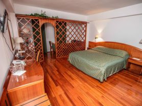 حجز فنادق وطيران