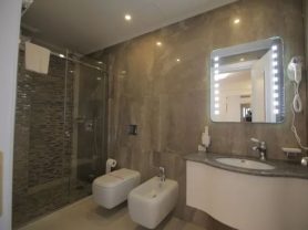 حجز فنادق وطيران