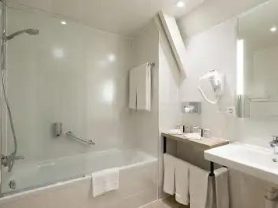 حجز فنادق وطيران