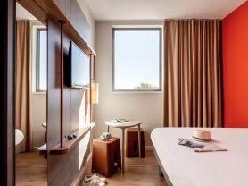 حجز فنادق وطيران