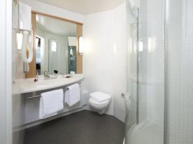 حجز فنادق وطيران