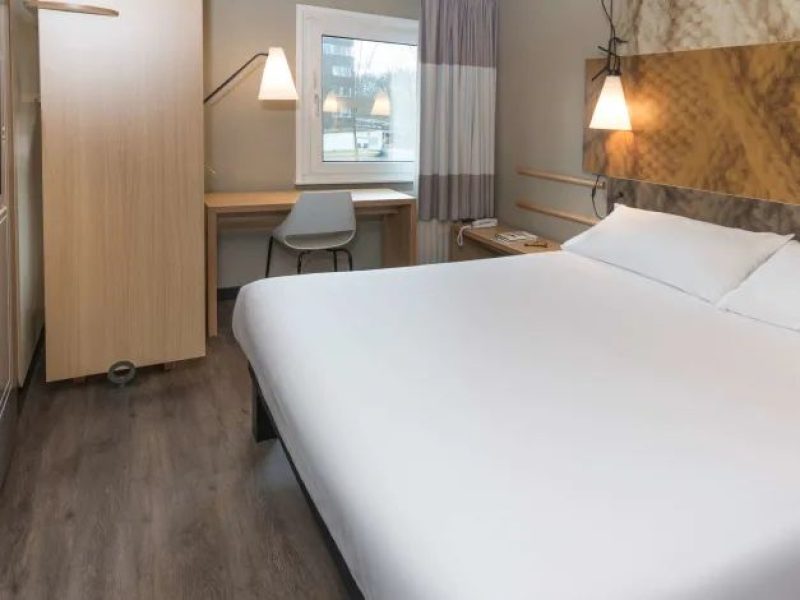 حجز فنادق وطيران