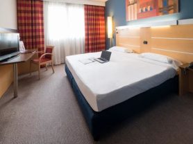 حجز فنادق وطيران