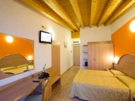 حجز فنادق وطيران