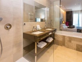 حجز فنادق وطيران