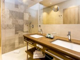 حجز فنادق وطيران