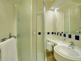 حجز فنادق وطيران